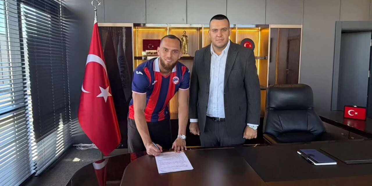 Christopher Kröhn Resmen Kırmızı-Lacivertli