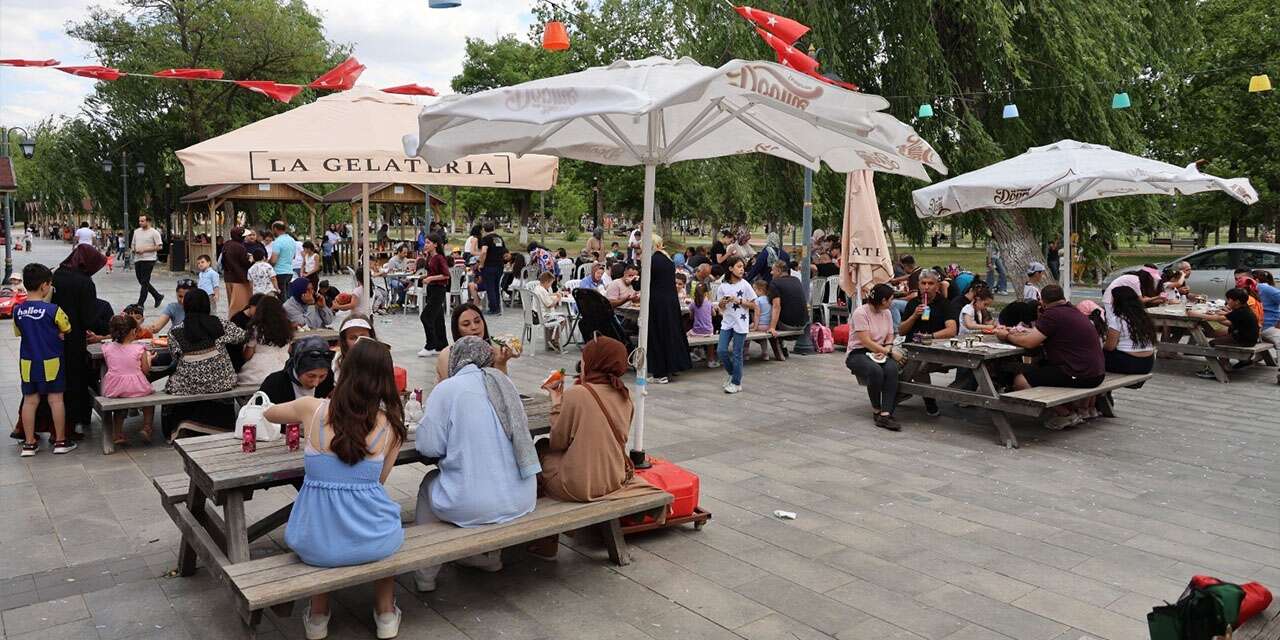 Kırıkkale Belediyesi’nden Babalar Günü’ne özel etkinlik