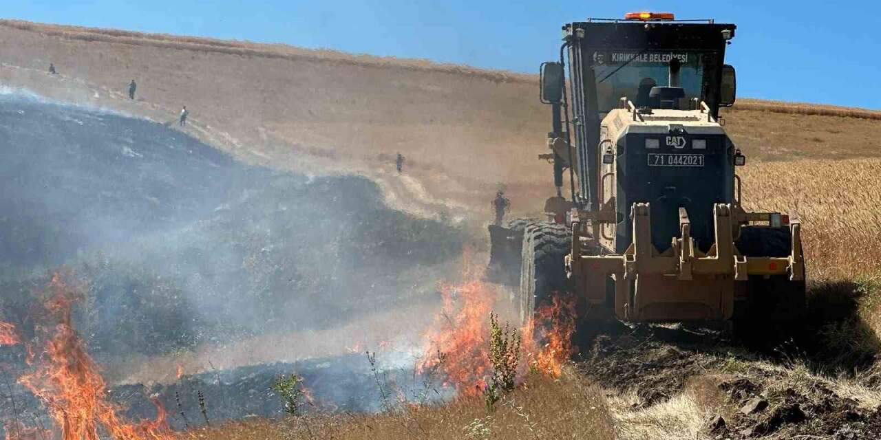 Karacalı Köyünde korkutan yangın