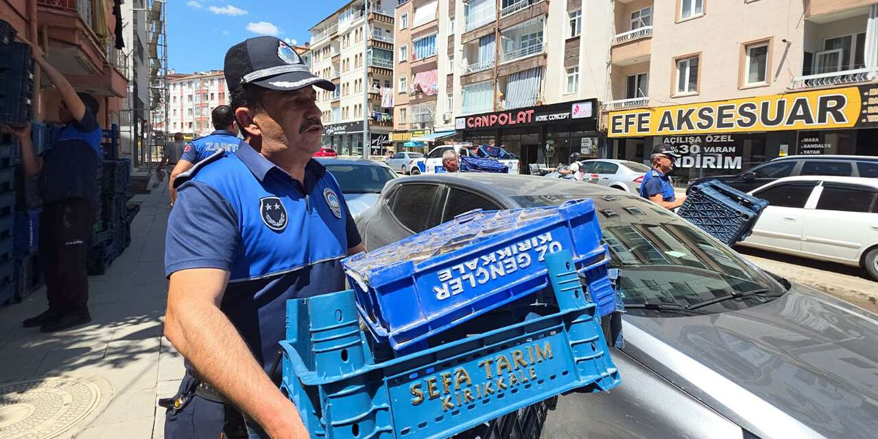 Zabıta ekipleri affetmedi! Tek tek topladılar