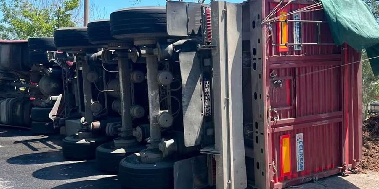 Kırıkkale’de tır devrildi: 1 yaralı