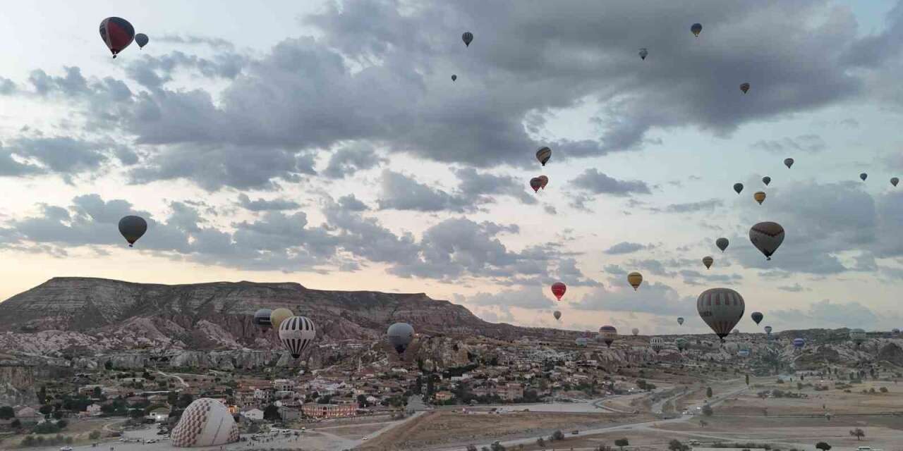 Balon turizminde yolcu sayısı Başkentin nüfusunu aştı