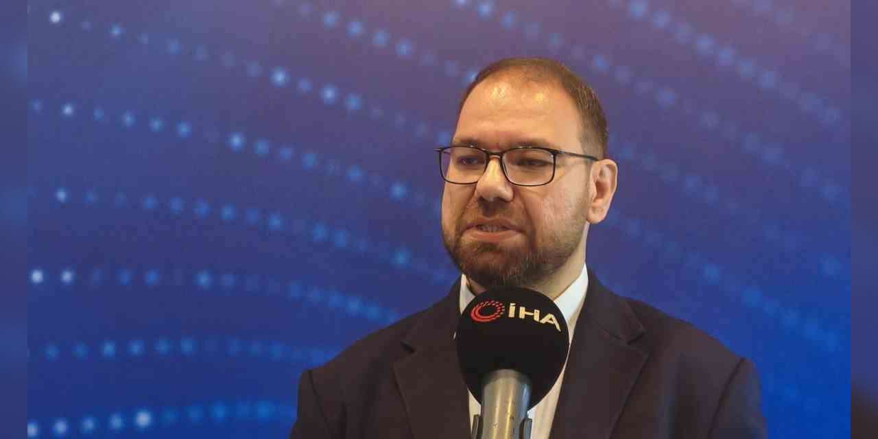 Akıllı: "20 yıl önce halı bakmaya gelen liderler, bugün savunma sanayii ürünlerini incelemeye geliyor"