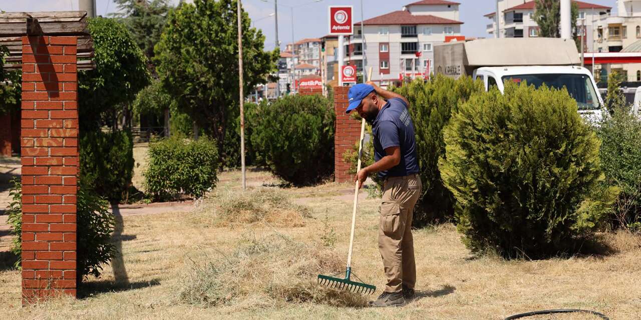 Kırıkkale’de park ve bahçeler ekipleri alarmda! Büyük temizlik seferberliği