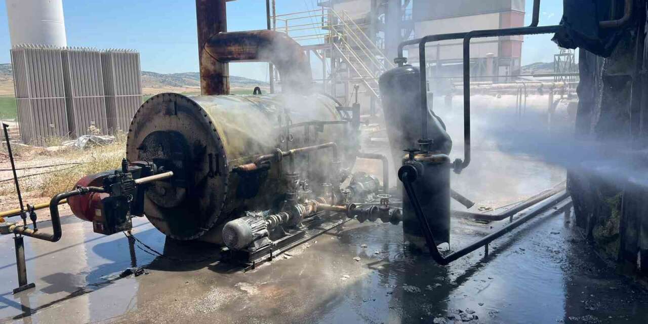 Asfalt üretim tesisinde korkutan yangın