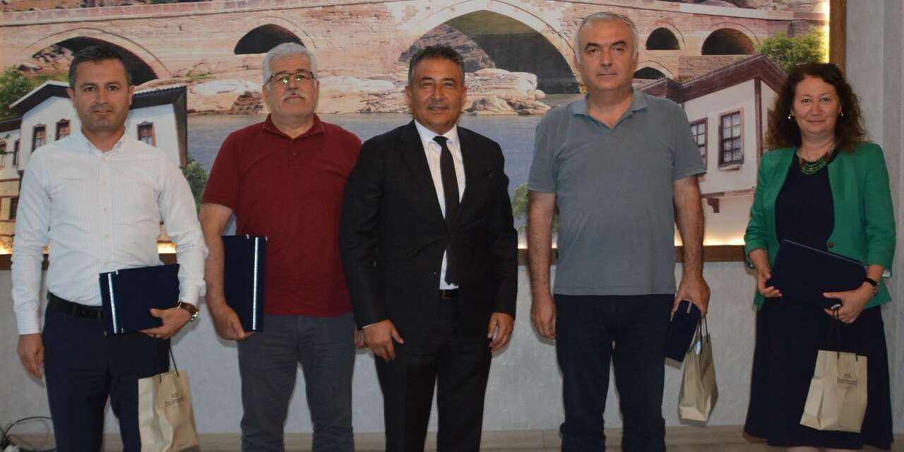 Eğitim camiasında duygulandıran veda