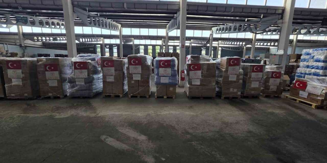 Venezuela’ya 16,4 ton insani yardım malzemesi yola çıktı