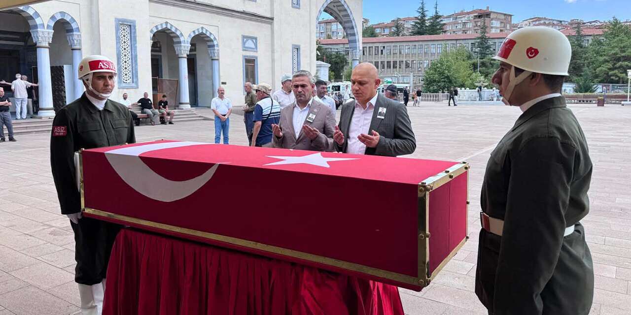 Kırıkkaleli Astsubay Gökhan Yücel’e gözyaşlarıyla veda