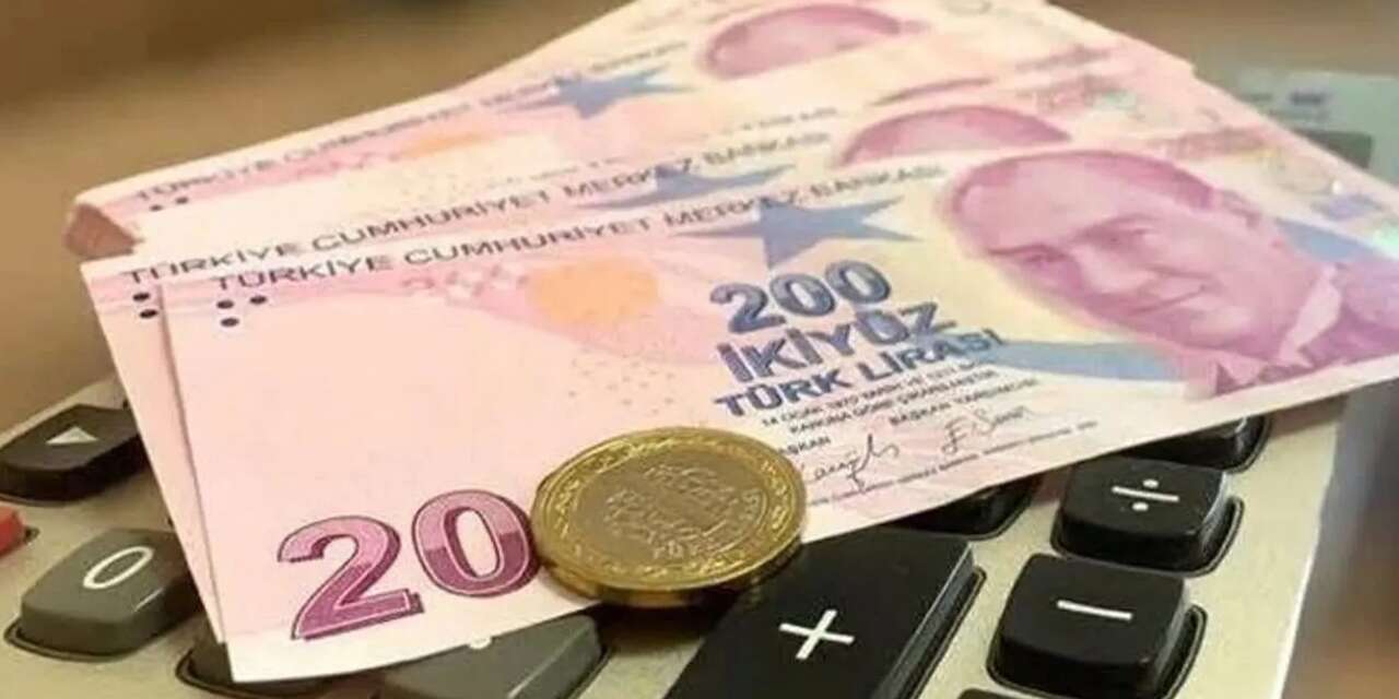Emekli ve memura zamlı maaş müjdesi! Ödeme tarihi resmen netleşti