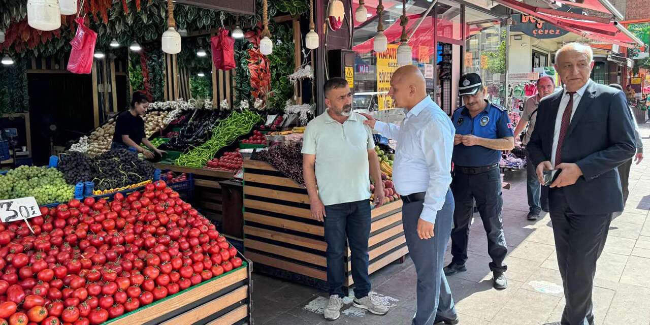 Ahmet Önal sahaya indi! Esnafın taleplerini tek tek dinledi
