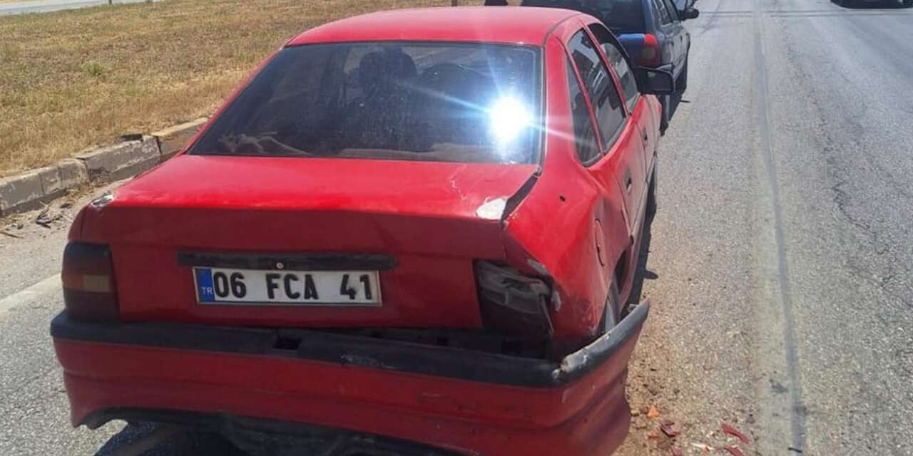 Kırıkkale'de 3 araçlı trafik kazası: 1 yaralı