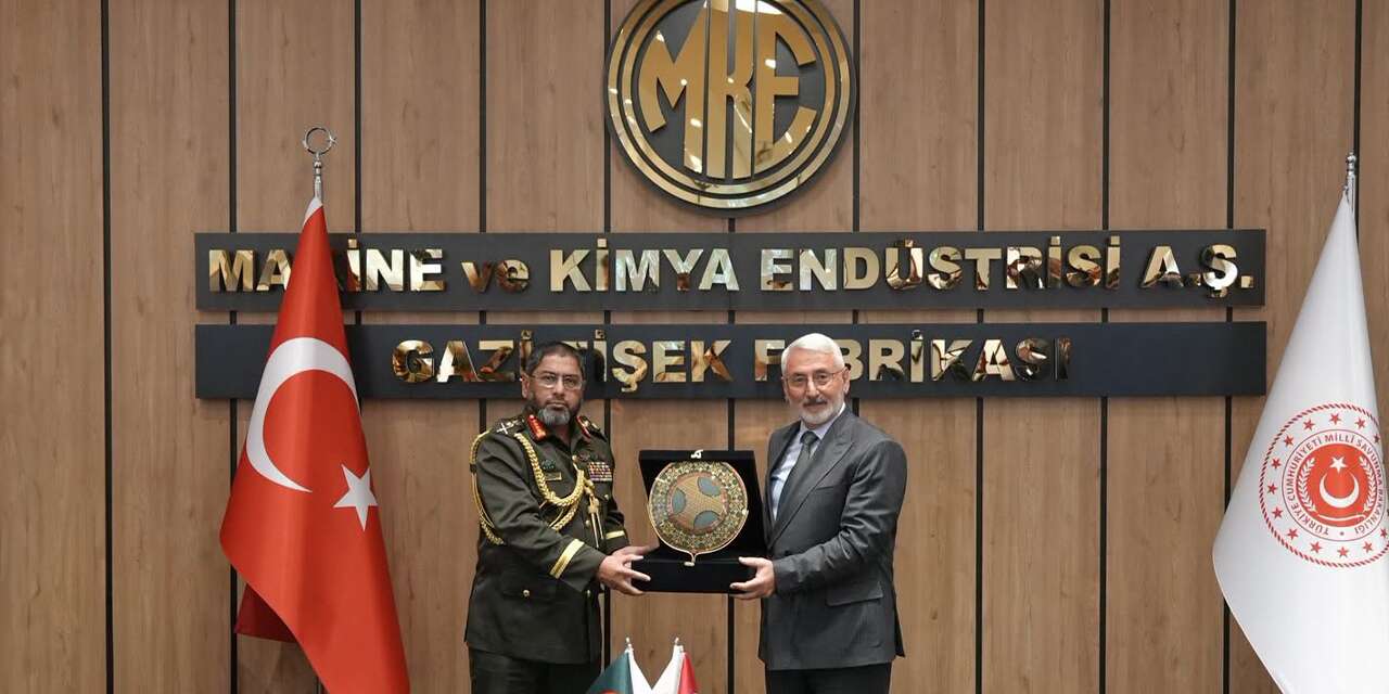 Bangladeş heyeti MKE’ye hayran kaldı! Milli ürünler dikkat çekti