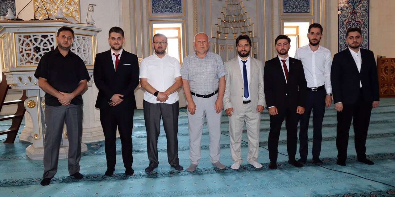 Büyük yarışın kazananları belli oldu! Hutbe ve ezan birincileri şaşırtmadı