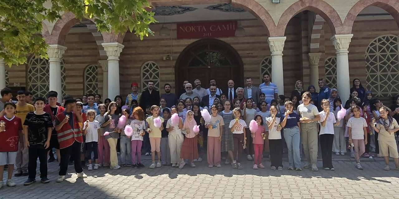 Nokta Camii'nde yüzleri güldüren buluşma!