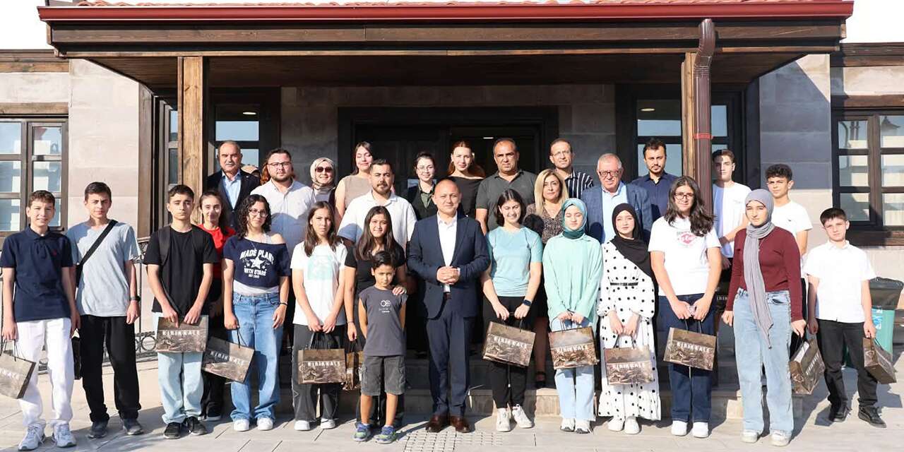 Başkan Önal, öğrenciler ve ailelerle buluştu