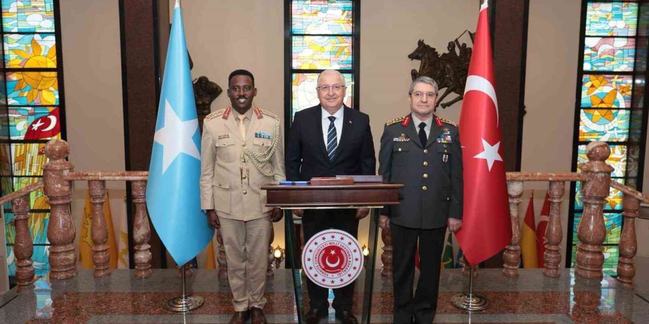 Bakan Güler, Somali Genelkurmay Başkanı Mohamud ile görüştü