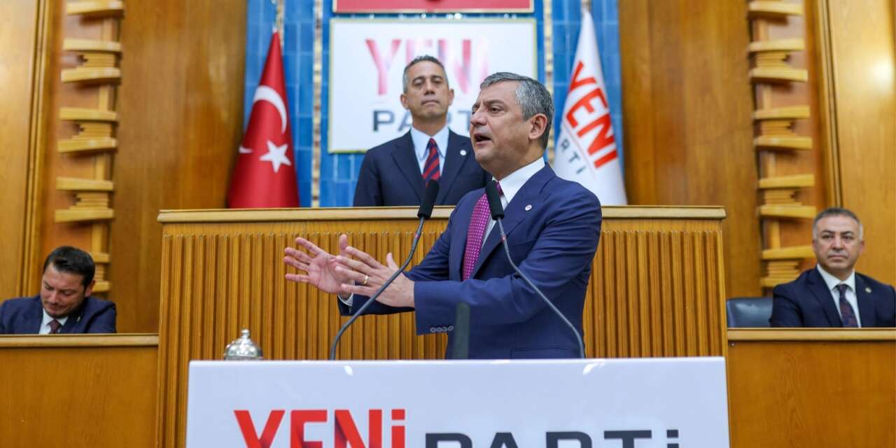 Özgür Özel Terörsüz Türkiye yasasına "evet" dedi