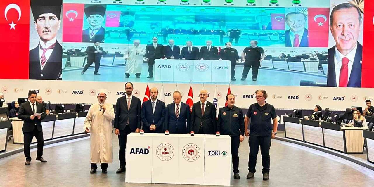 AFAD Başkanı Pehlivan: "Konutların Sındırgılı hemşerilerimize hayırlı olmasını diliyorum"
