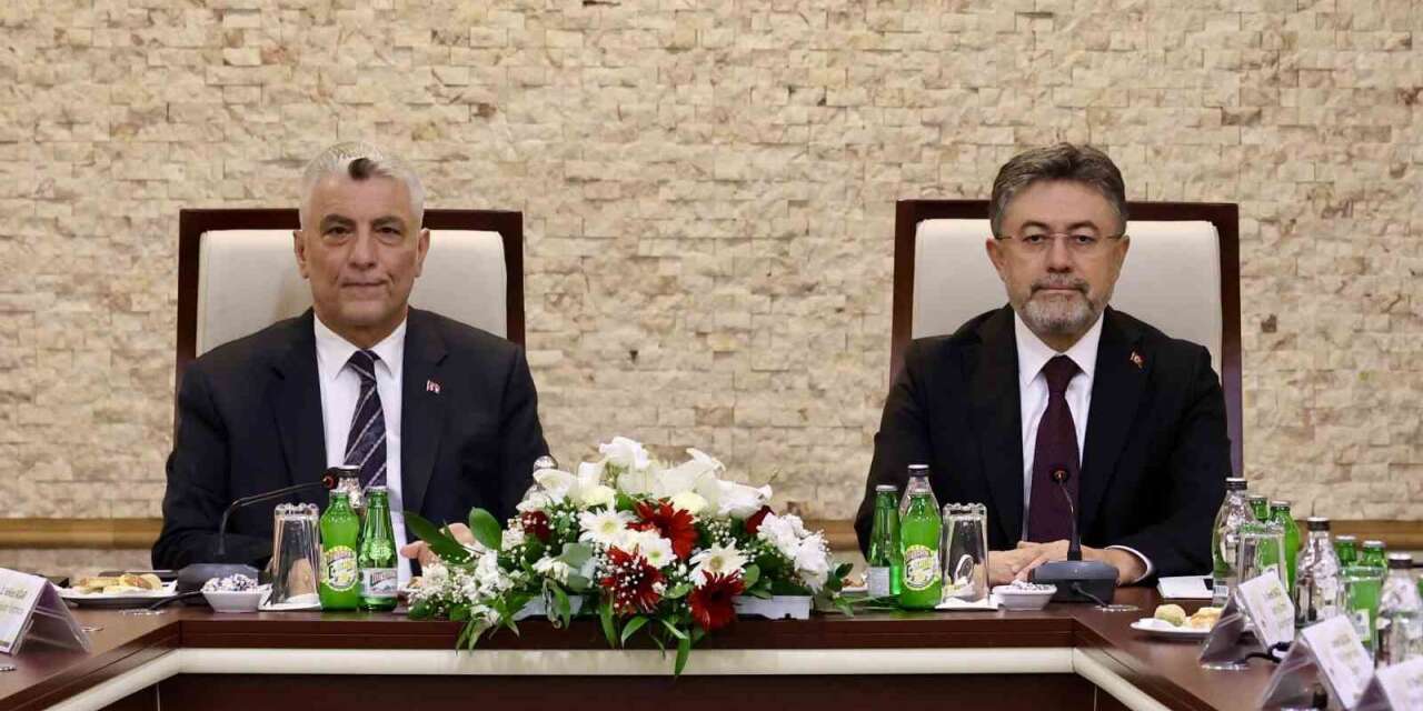 Bakan Bolat ve Bakan Yumaklı, hububat sektörünü değerlendirdi