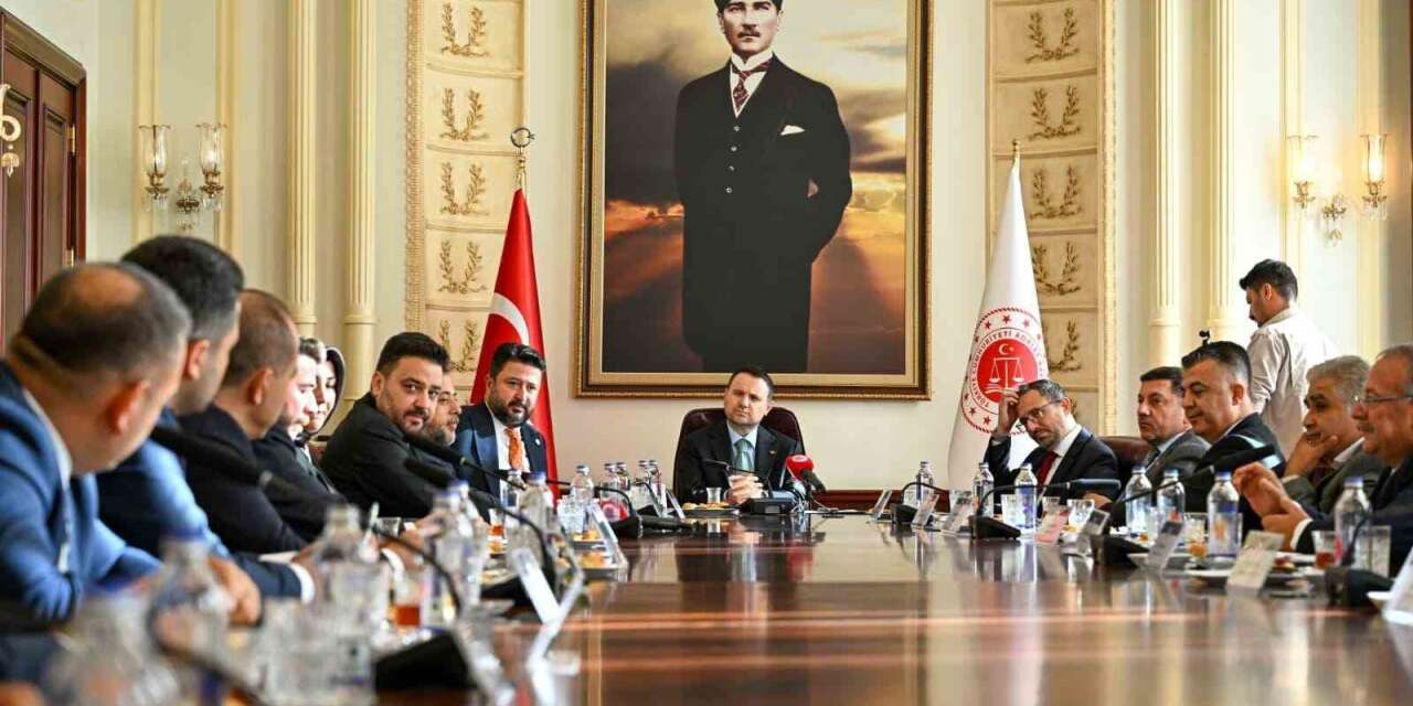 Bakan Gürlek, Nevşehir heyetini kabul etti