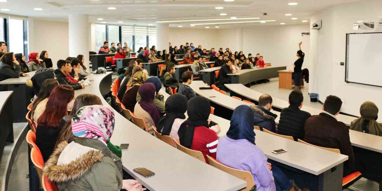 Üniversiteleriyle ilişiği kesilenler ile kazandığı programa kayıt yaptıramayanlar 9 Aralık’a kadar başvuru yapabilecek