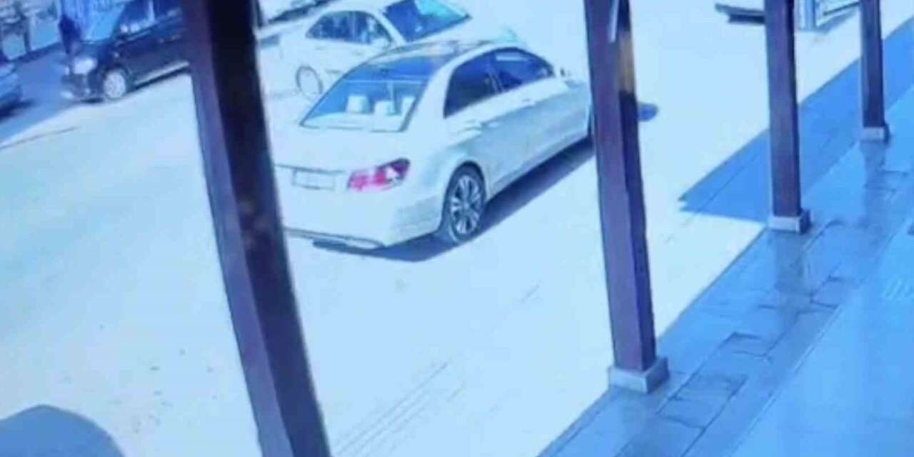 Park halindeki araçlara çarpan alkollü sürücüye 50 bin lira ceza