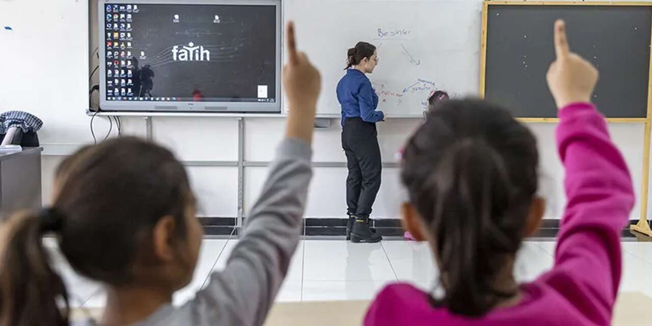 MEB öğretmen alımı başvuruları başlıyor: Hangi branşlardan alım yapılacak?