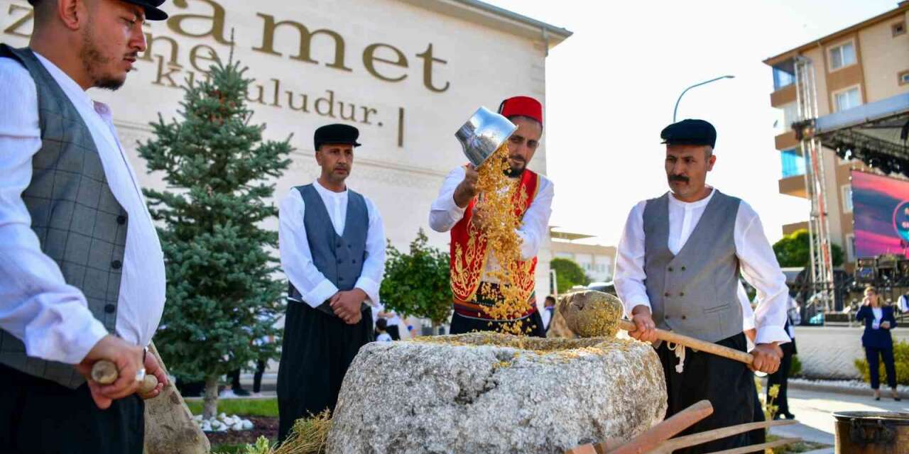 Vali Demiryürek: "Anadolu’nun her köşesi zenginlik ürünü"
