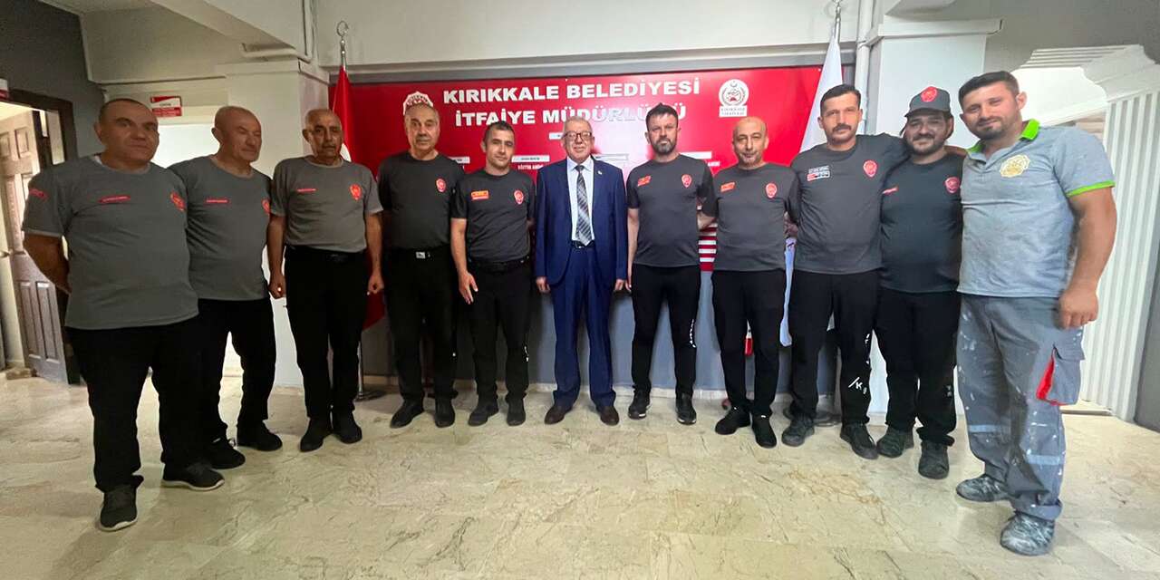 Kırıkkale’de itfaiye ekiplerine yangın mesaisi öncesi moral ziyareti