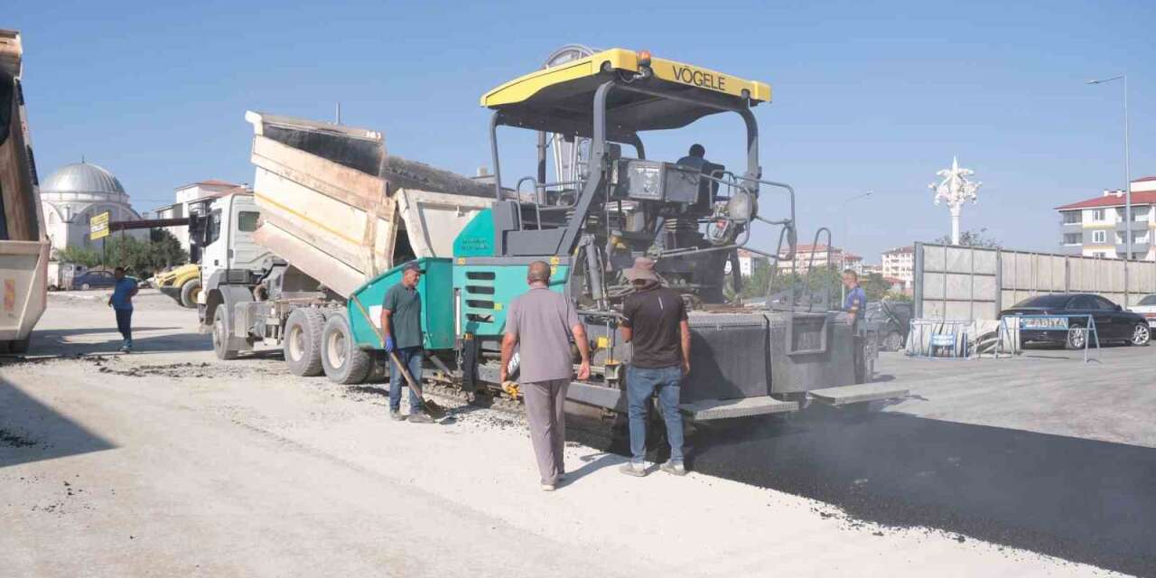 Sorgun Sanayi Sitesi’nde asfalt ve çevre düzenleme çalışmaları sürüyor