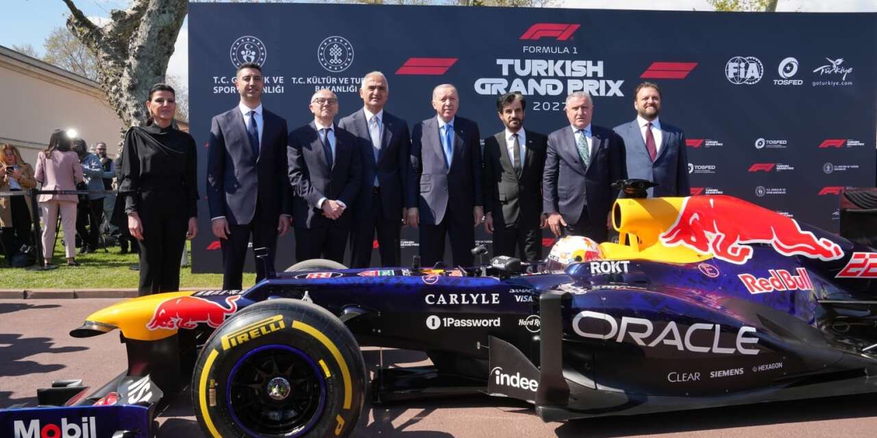 Bakan Ersoy müjdeyi verdi: İstanbul Park 2031’e kadar F1 takviminde