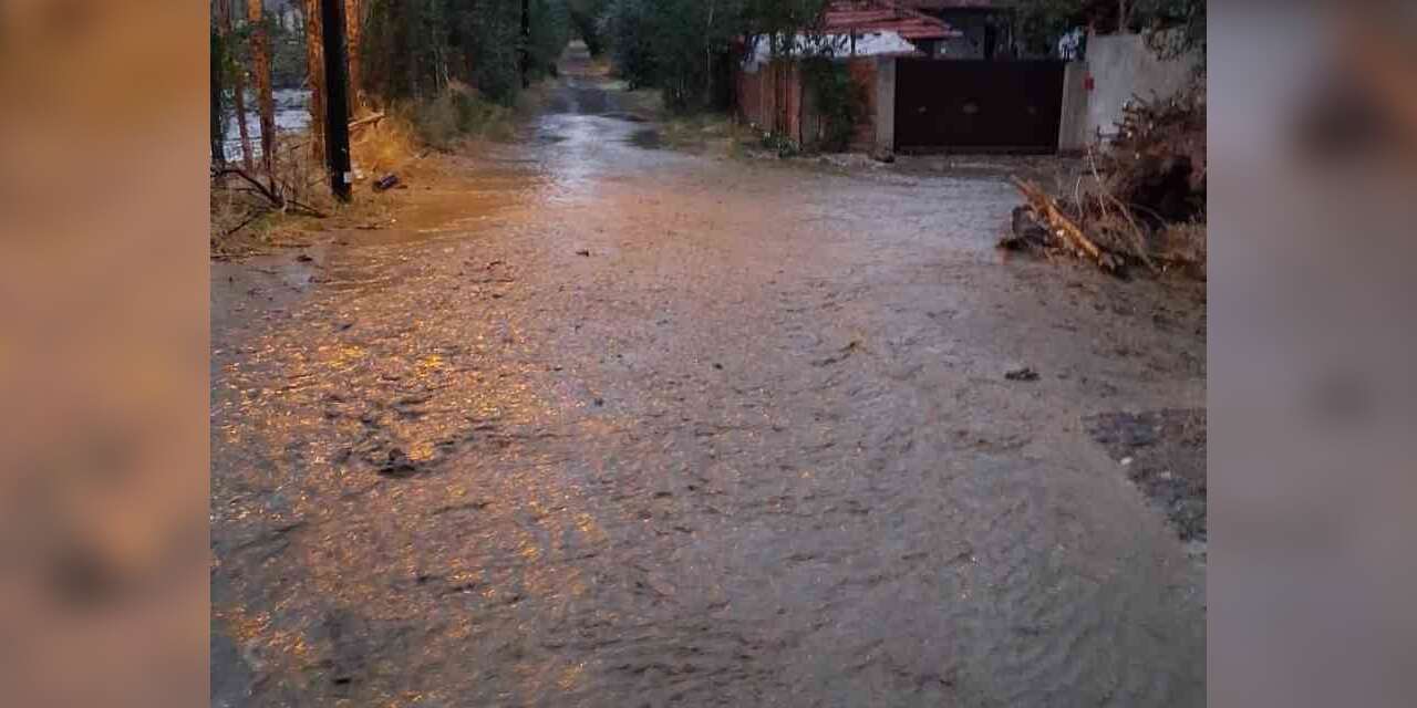 Çorum’da kuvvetli sağanak hayatı olumsuz etkiledi
