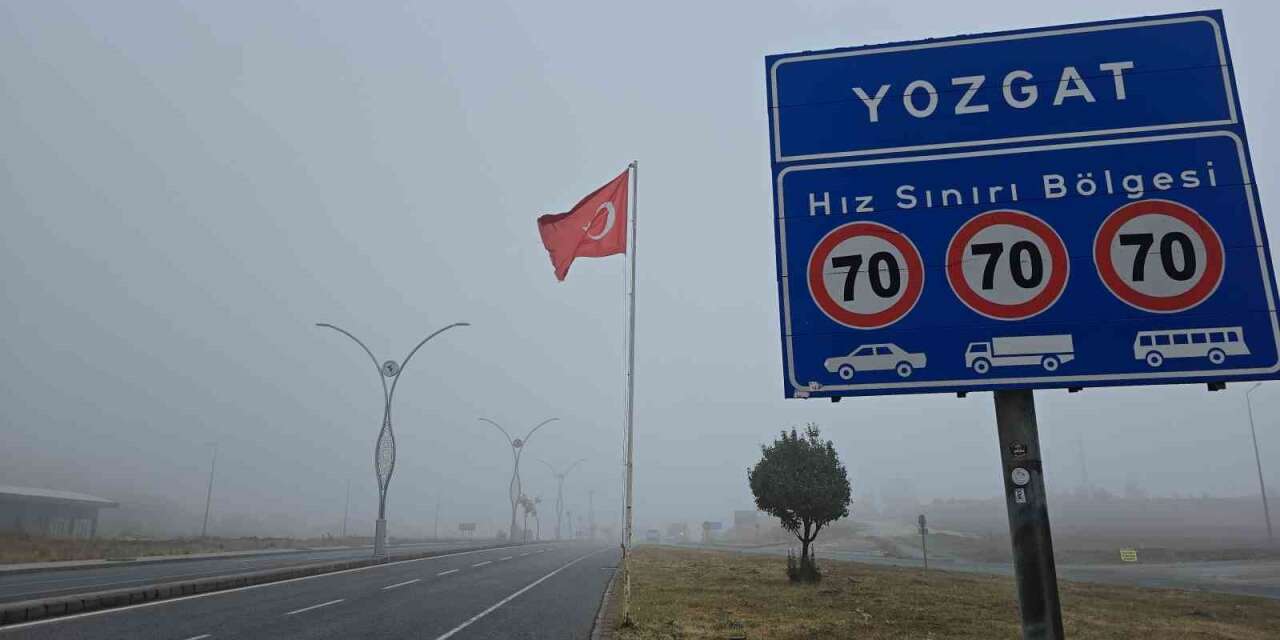 Yozgat’ta sis etkili oldu, görüş mesafesi yer yer 10 metreye düştü