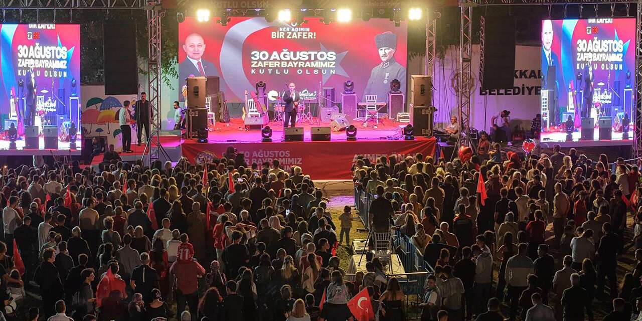 Büyük Şehir Parkı’nda konserli bayram coşkusu