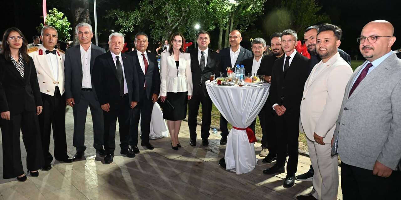 Zafer Bayramı’nın 104. Yılı Resepsiyonla Kutlandı