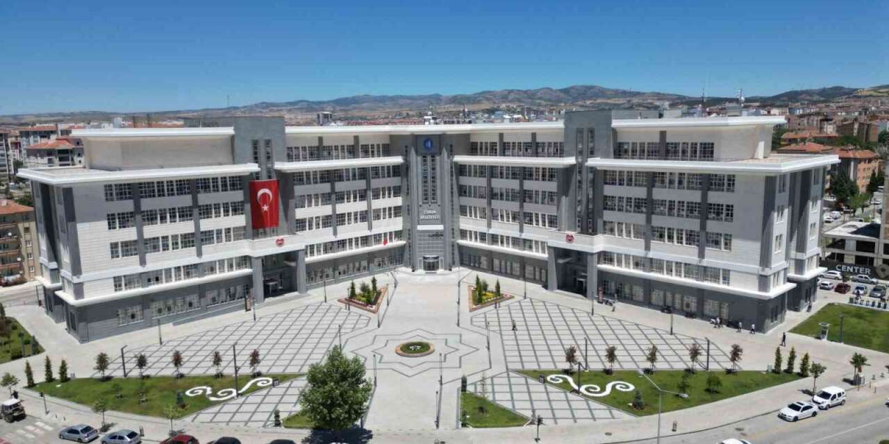 Çorum Belediyesi’nden eğitim desteği