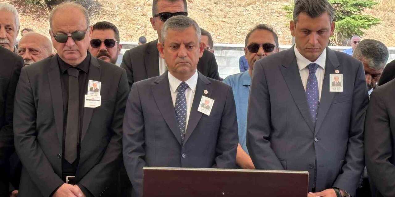 Eski CHP Kocaeli Milletvekili Selvi son yolculuğuna uğurlandı