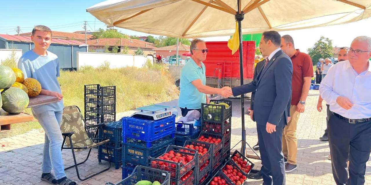 Delice’de Kaymakam sahaya indi: Esnaf ve vatandaşlarla tek tek görüştü