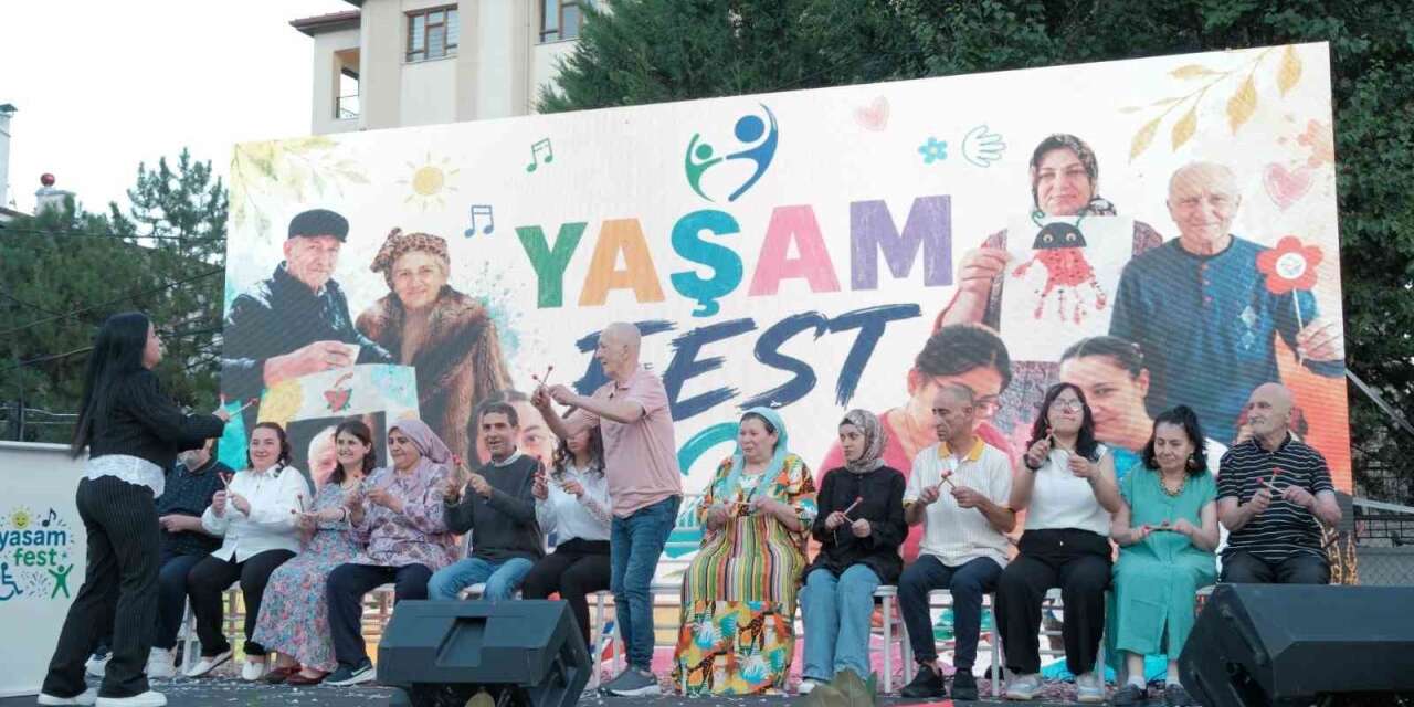 Engelli bireyler doyasıya eğlendi