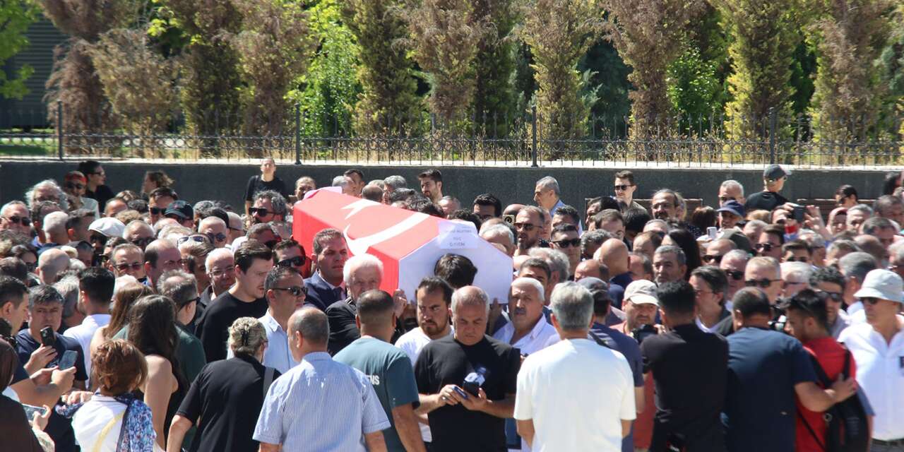 Serhat Kılıç son yolculuğuna uğurlandı