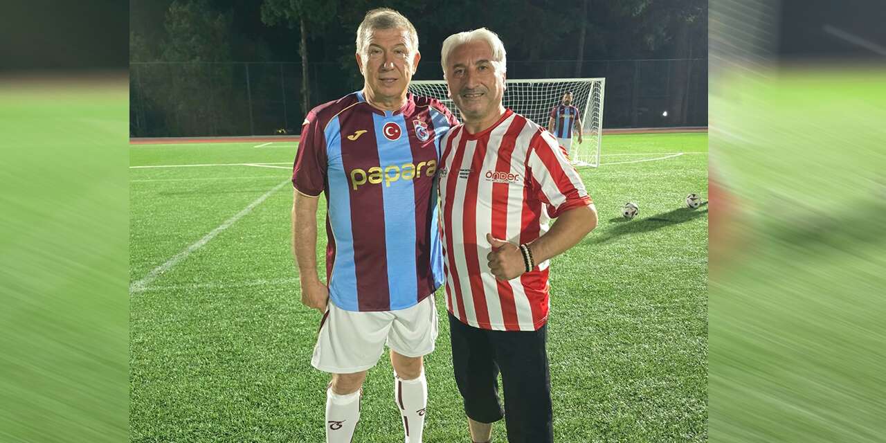 Osman Göken, efsanelerle Trabzon’da sahaya çıktı