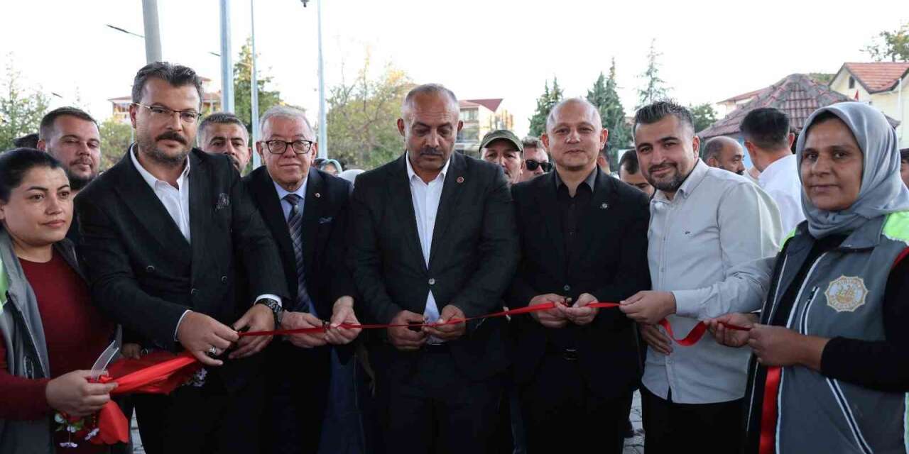 Kırıkkale’de iki park törenle hizmete açıldı