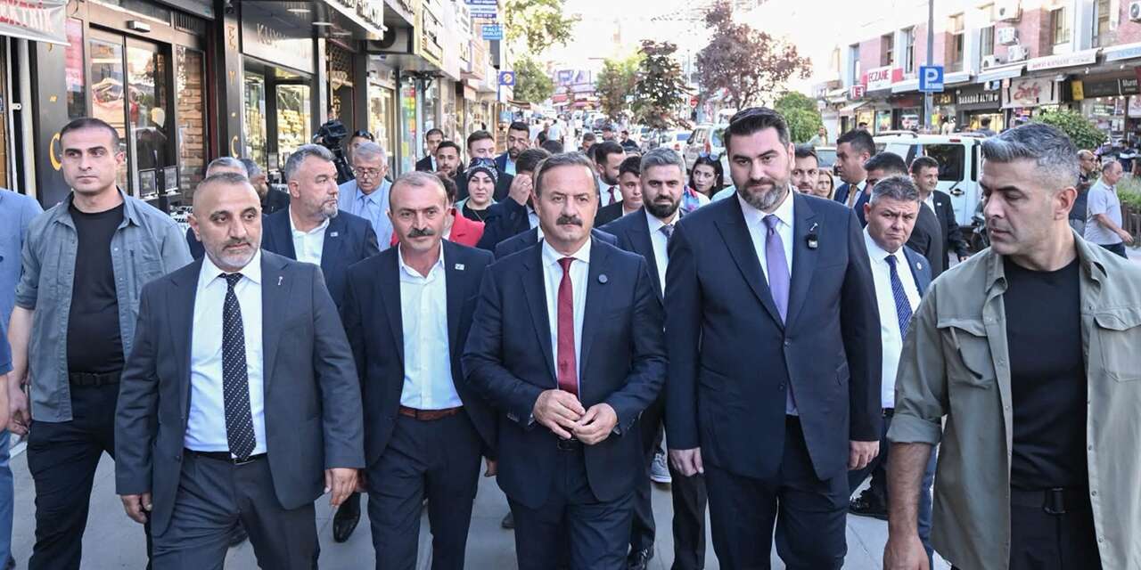 Kırıkkale’de Ağıralioğlu’na mesaj: “Duruşunuzu Bozmayın”