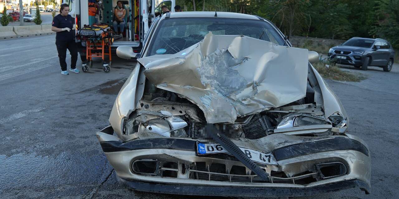 Kurtuluş Mahallesi’nde feci kaza: 3 kişi yaralandı
