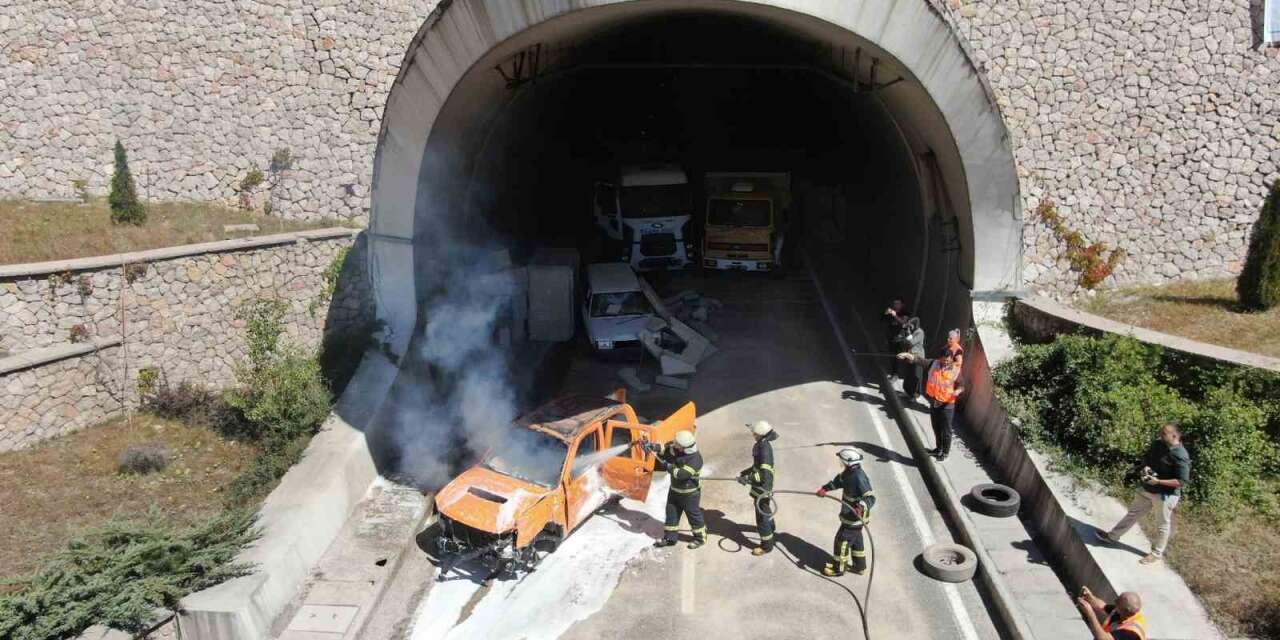 Ilgaz 15 Temmuz İstiklal Tüneli’nde gerçeği aratmayan deprem, göçük ve trafik kazası tatbikatı