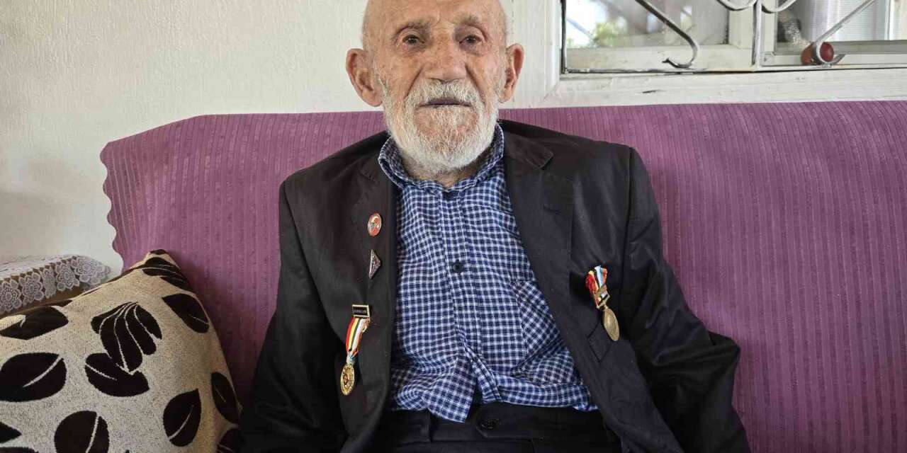 96 yaşındaki Kore Gazisi, hatıralarını gözyaşlarıyla anlattı
