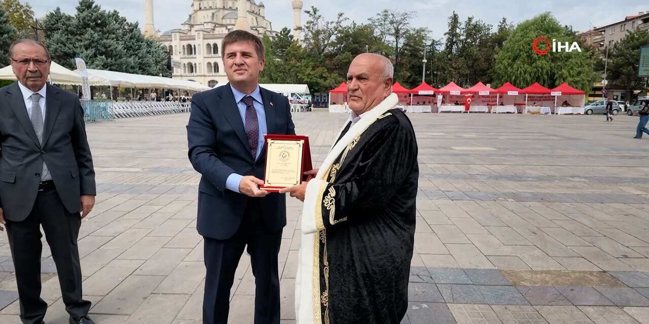 Kırıkkale’de yılın Ahisi Nuri Erduran seçildi
