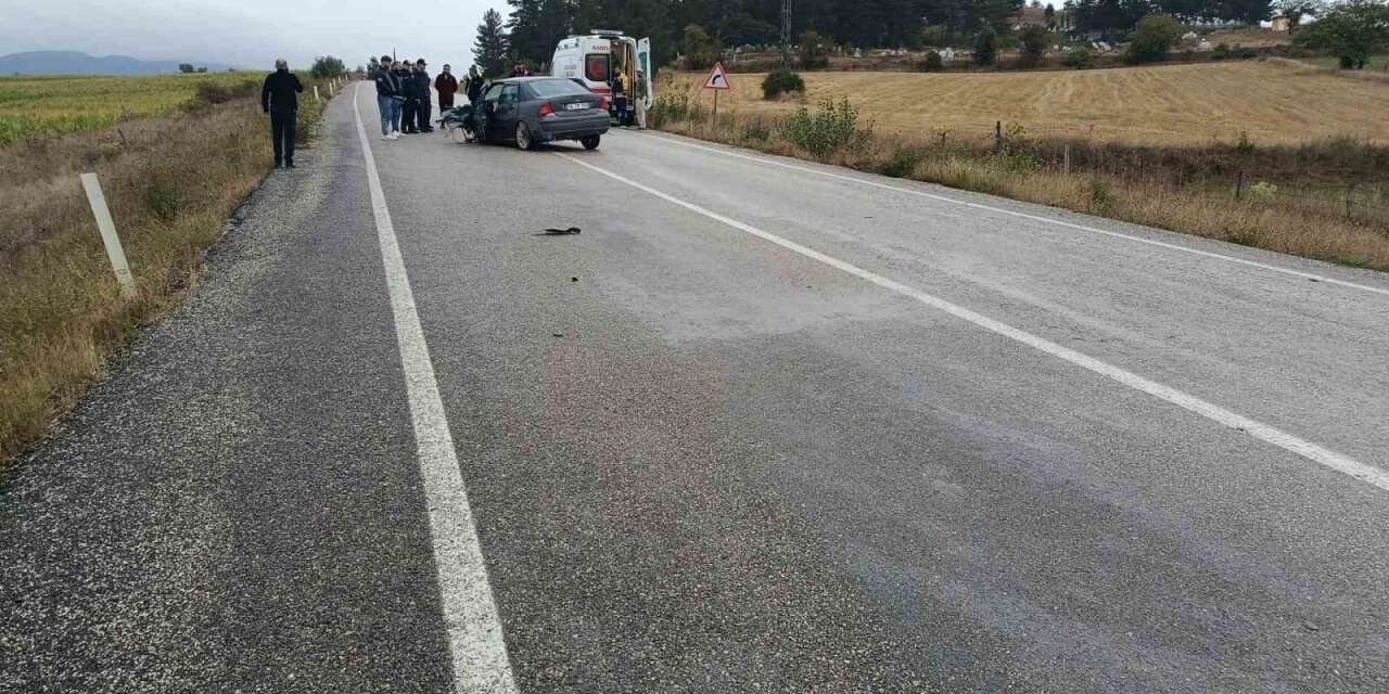 Kastamonu’da otomobiller kafa kafaya çarpıştı: 5 yaralı