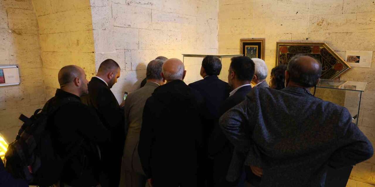 Kırşehir’de Kutsal Emanetler Sergisi’ne yoğun ilgi