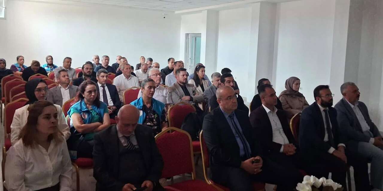 Bahşılı’da kurum amirleri bu programda buluştu! Kamu personeline özel eğitim
